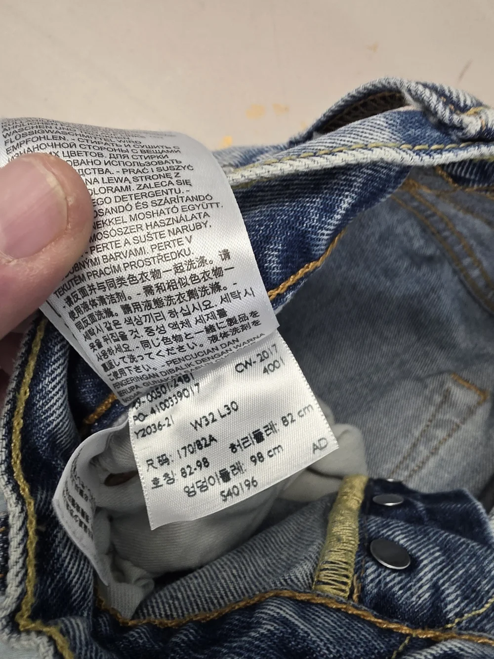 Levi's 501 Button Fly Jeans Men's Size 32x30 - Picture 5 of 8